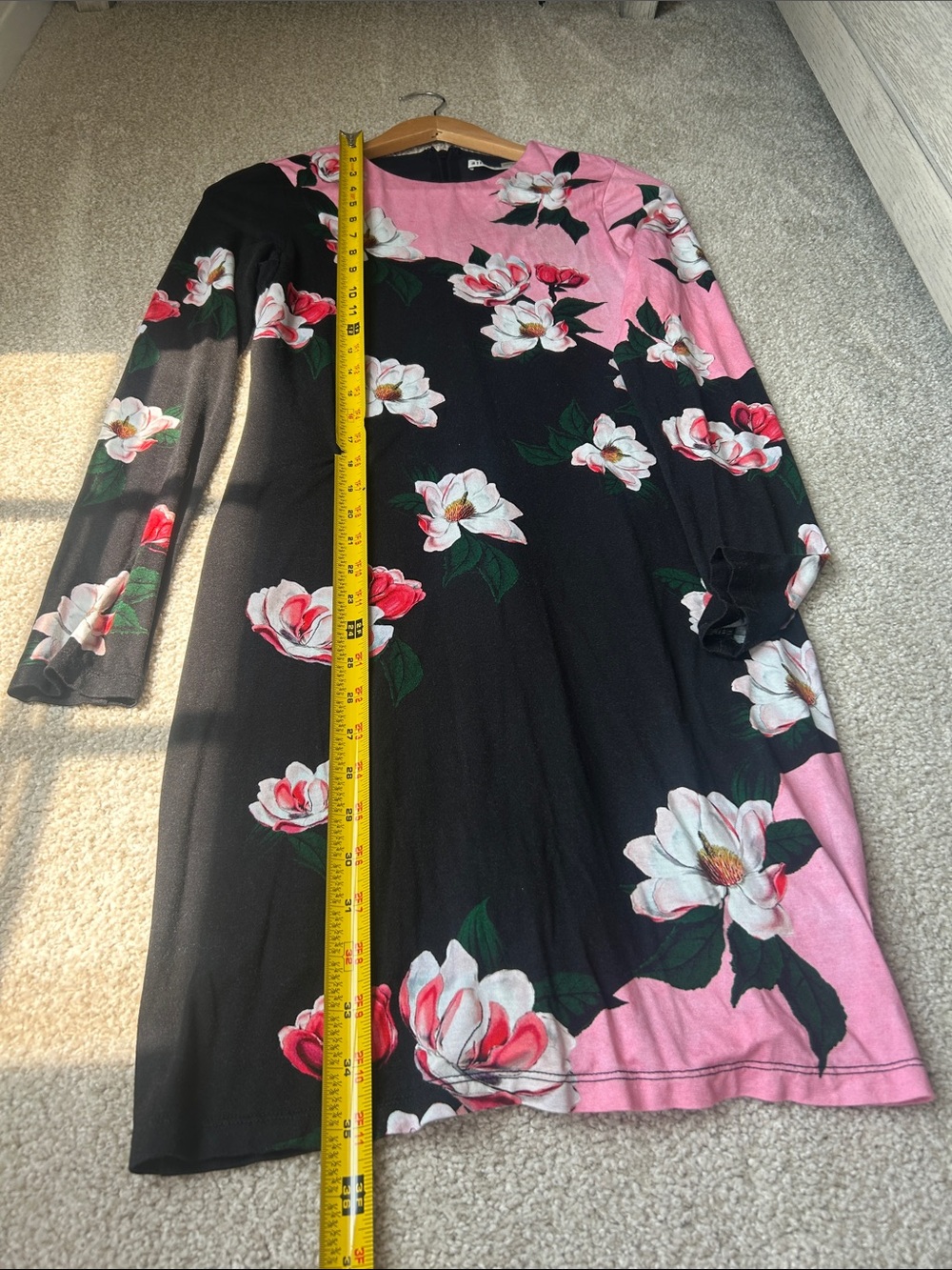 Alice and Olivia Delora “after dark” dress - Picture 10 of 14